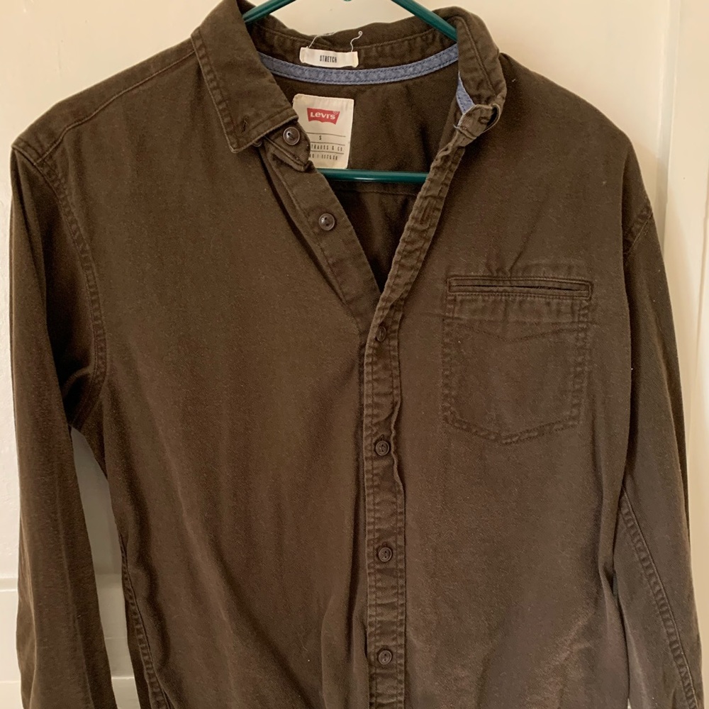 Levi’s brown button-up shirt
